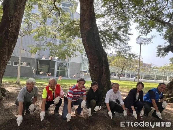 ▲工藝中心發起「老鳳凰 ‧ 樹醫生」公民綠色行動,以循環綠工藝守護老樹群。(圖/工藝研究發展中心提供,下同)