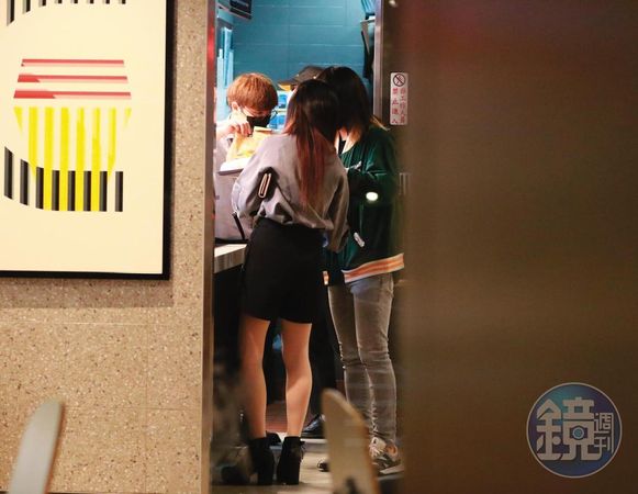 【極祕分手換新歡】宅男持修出門全為她 速食店甜蜜約會3小時無冷場