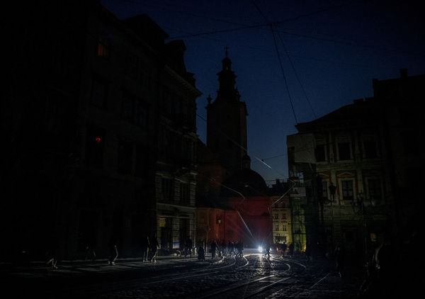 ▲▼烏克蘭西部城市利維夫（Lviv）大停電。（圖／路透社）