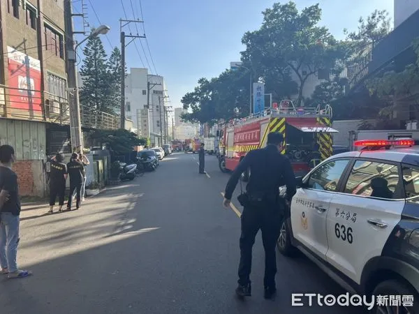 ▲▼台中印刷廠火災。(圖/記者鄧木卿翻攝)