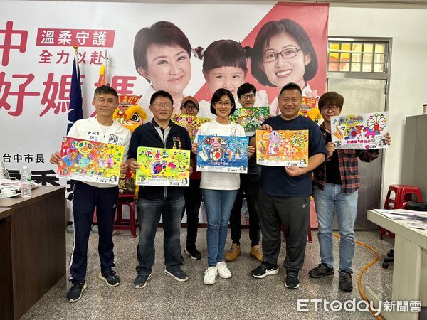 ▲▼全球金獎藝術家洪易下午到邱愛珊競總表達力挺,肯定邱為藝術文化產業的努力。(圖/邱愛珊競總提供,下同)