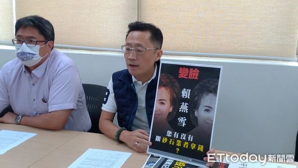 ▲邱紹偉指控民進黨南投市長候選人賴燕雪也收過砂石業者獻金。(圖/記者高堂堯攝)