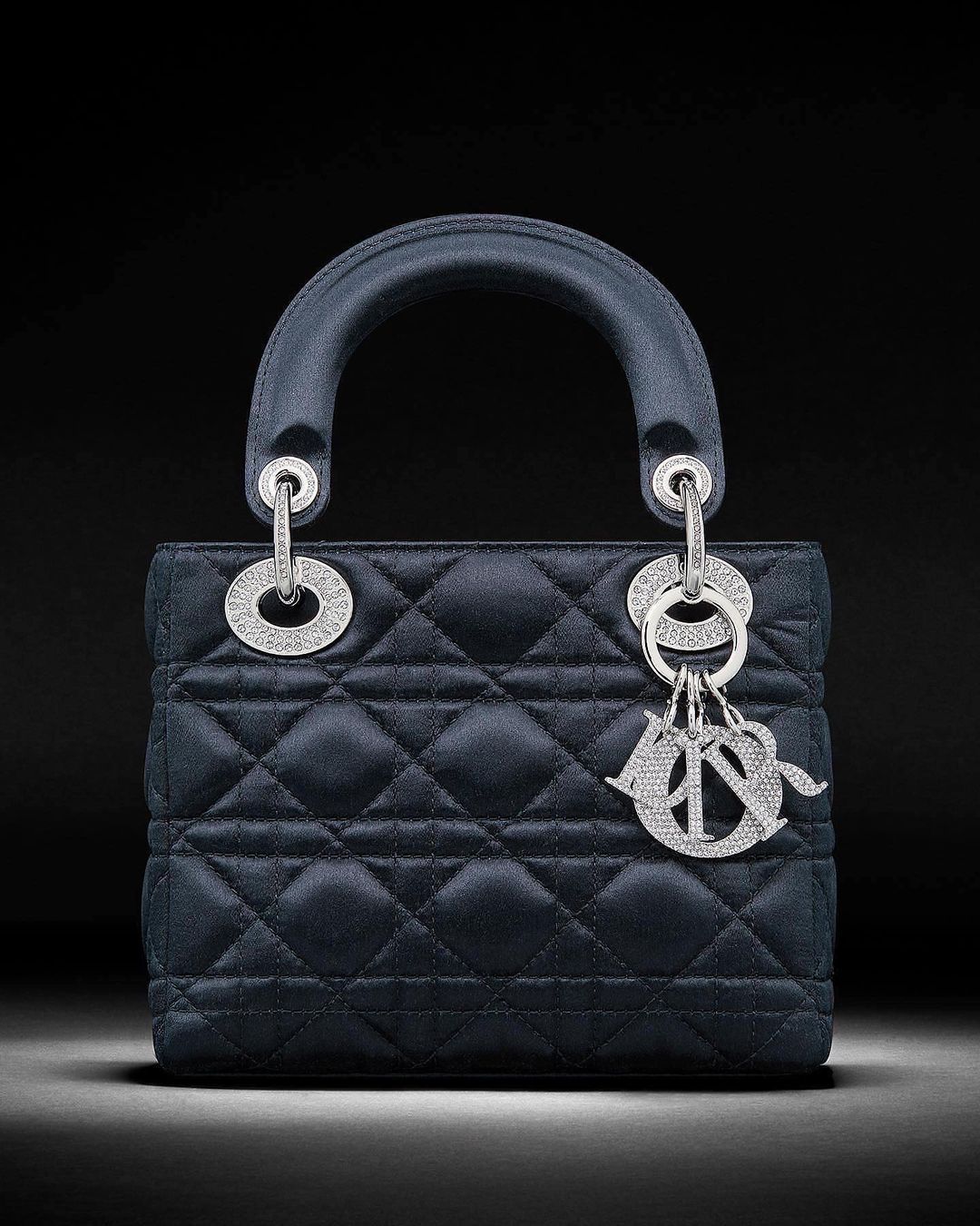 ▲LADY DIOR     。（圖／品牌提供）