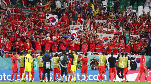 ▲▼南韓24日在世足賽以0比0踢平烏拉圭。（圖／達志影像／newscom）