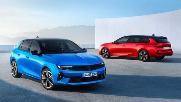 ▲海外Opel一口氣帶來Astra掀背、旅行車電動版。(圖/翻攝自Opel,以下同。)