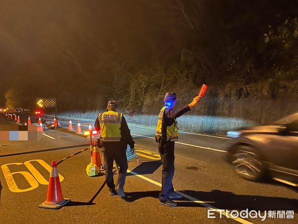 ▲枋寮警方車禍現場處理            。（圖／記者陳崑福翻攝，下同）