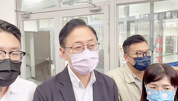 ▲桃園市準市長當選人張善政今天針對於5人交接小組是否未來會進入市府提出說明。(圖/張善政辦公室提供)