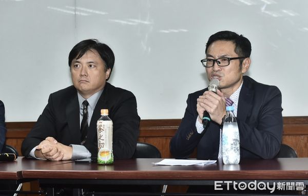 ▲▼泰山企業董事詹皓鈞、發言人雷松清召開記者會針對外界傳聞做出聲明   。（圖／記者李毓康攝）