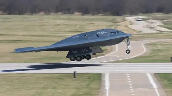 ▲▼ 美軍B-2幽靈匿蹤戰略轟炸機。(圖/翻攝自懷特曼空軍基地官網)