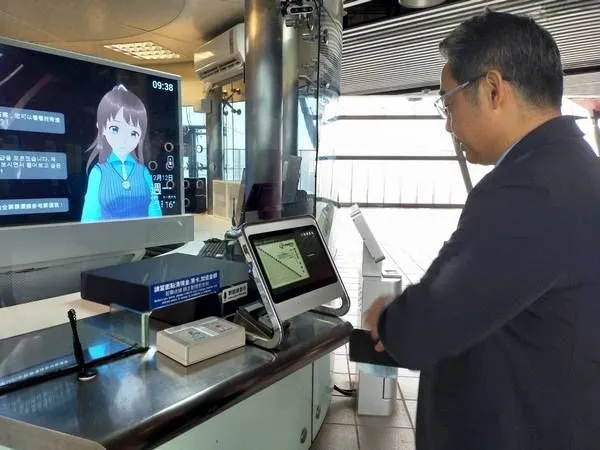 ▲桃捷建置AI技術,動漫少女「霏霏」服務