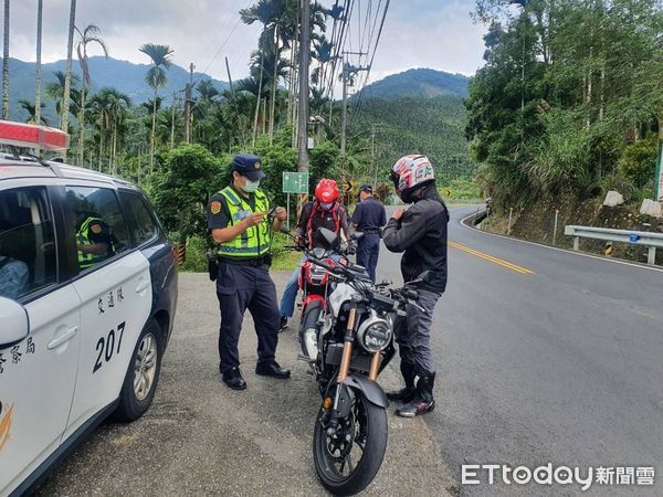 ▲▼ 台3線阿婆灣路段增設測速固定桿! (圖/嘉義縣警局提供)