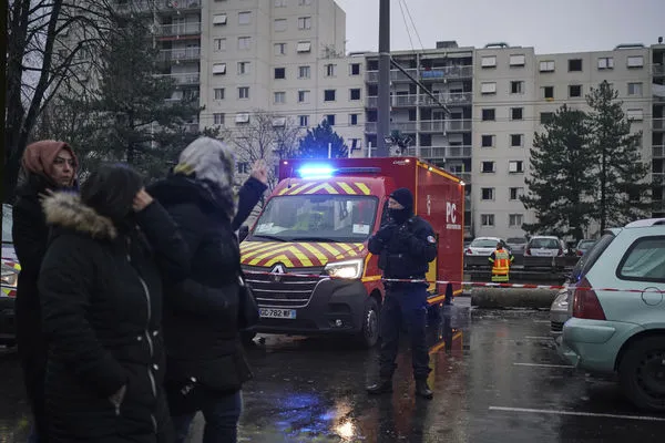 ▲▼法國里昂火災。(圖/達志影像/美聯社)