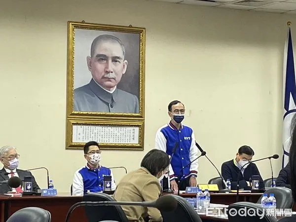 ▲▼國民黨主席朱立倫出席中常會。(圖/記者鄭佩玟攝)