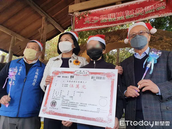 ▲雲林縣長張麗善表示將選舉補助款部分提供給名下所監護的45個孩子,為每個孩子存下第一筆定期儲金5萬元。(圖/記者蔡佩旻翻攝)