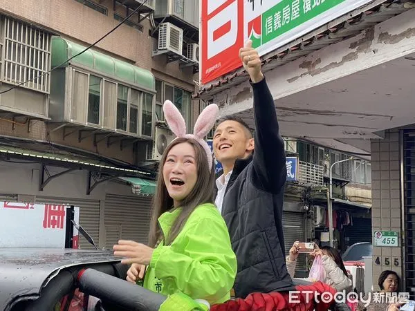 ▲▼吳怡農、陳怡君車隊掃街-中山。(圖/記者黃國霖攝)