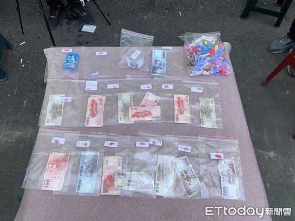 ▲▼ 屏東聚賭畫面曝 。(圖/記者陳崑福翻攝)