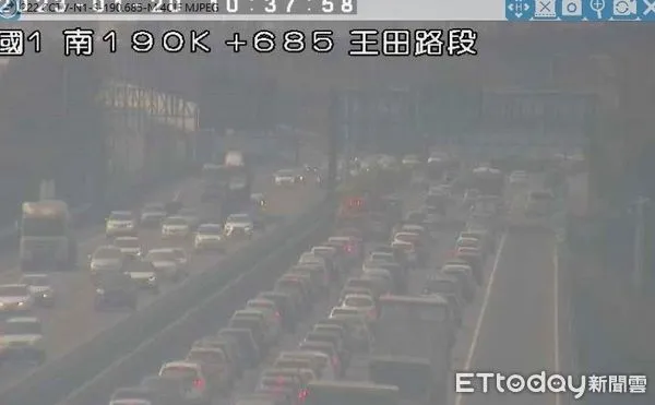 ▲小年夜國道狀況。(圖/高公局提供)