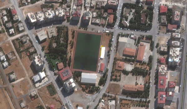 ▲▼美國太空技術公司「馬薩爾科技」（Maxar Technologies）拍攝的衛星圖像，土耳其南部城鎮努爾達伊（Nurdagi）地震前後對比畫面。（圖／路透）