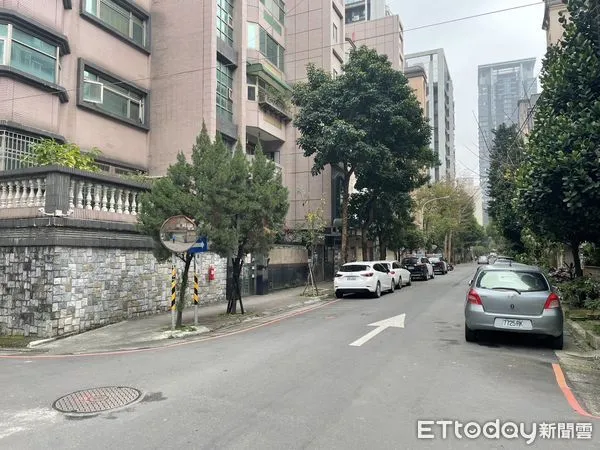 ▲▼警方正在調閱相關畫面釐清案情。(圖/記者陳雕文翻攝)