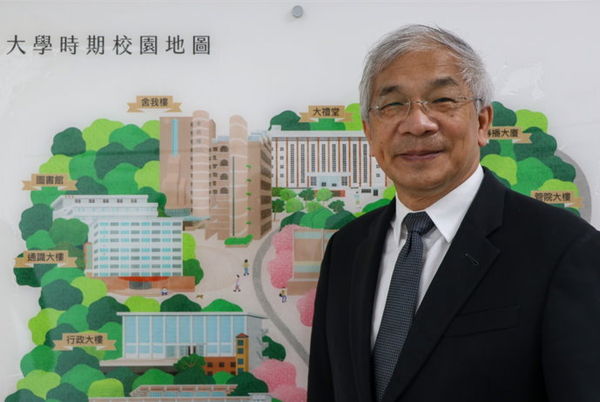 圖一:世新大學校長陳清河鼓勵全國僑生積極參與,紀錄到台灣讀書的美好。(圖/世新大學提供)