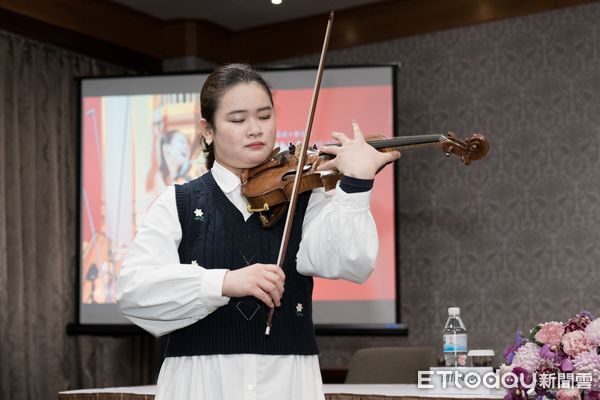 ▲年僅廿歲的日本小提琴家前田妃奈來台演出 。(圖/新象提供)