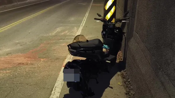 ▲▼李男自撞電桿身亡。(圖/記者游宗樺翻攝)