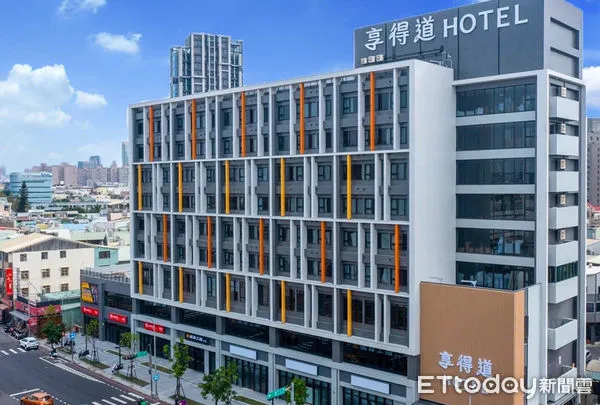 ▲福華、長榮、星饗道、頭等艙飯店、裕元。(圖/記者游瓊華攝)