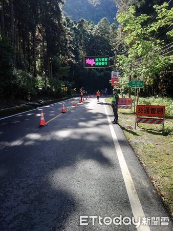 ▲▼112年阿里山花季登場 嘉縣警局籲請賞花民眾配合交通管制措施 。(圖/嘉義縣警局提供)