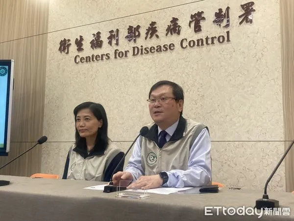 ▲▼新任疾管署副署長曾淑慧(左)與疾管署長莊人祥(右)。(圖/記者洪巧藍攝)