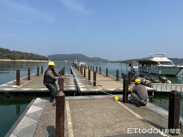 ▲旱象未解、日月潭水位持續下降，日管處啟動第二階段碼頭浮排調整措施。（圖／日月潭國家風景區管理處提供）