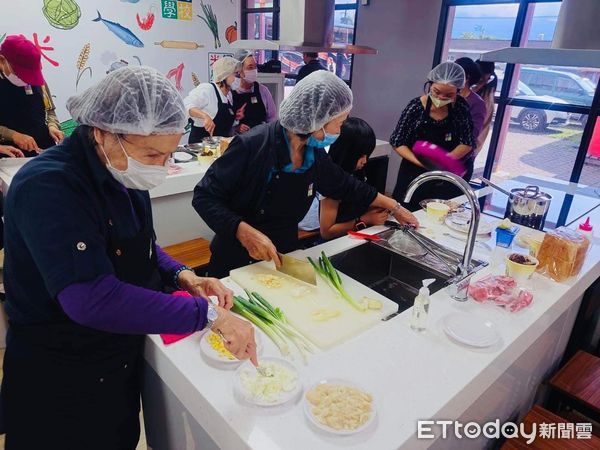 ▲澎湖區漁會漂洋過海推廣海鮮料理。（圖／記者楊漢聲翻攝）