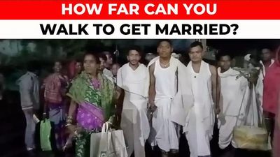 婚禮碰上公車司機罷工！　印度新郎步行8小時「走28公里」才到新娘家