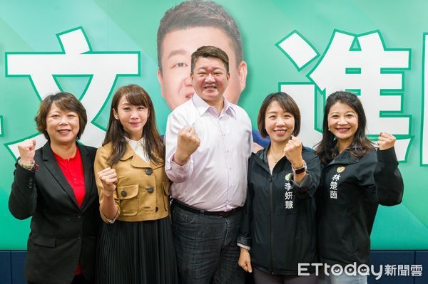 ▲▼何博文宣布參選2024新北市第一選區立委    。（圖／何博文提供）