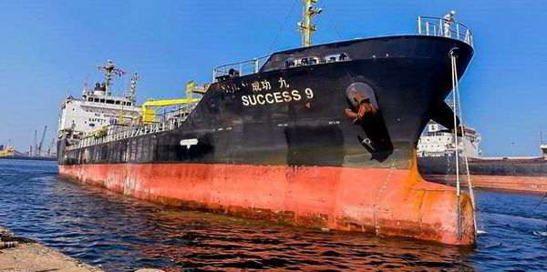 ▲▼新加坡籍油輪「成功9號」在西非海域被海盜劫持綁架。（圖／翻攝自新加坡MPA）