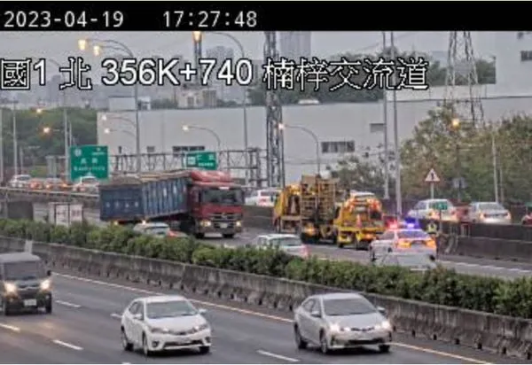 ▲▼ 。(圖/翻攝高速公路1968)