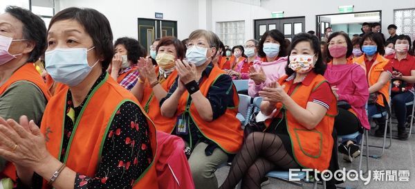 ▲▼新莊警分局舉辦警察志工在職教育訓練,340名熱心志工出席 。(圖/記者陳以昇翻攝)