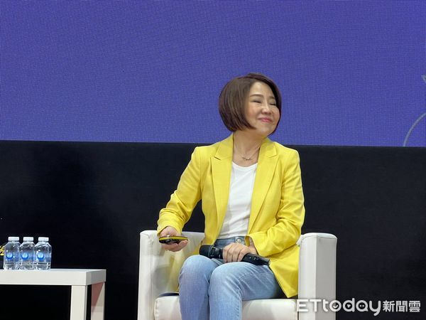 ▲▼「郭台銘有話對你說」座談會,于美人、朱學恆。(圖/記者陳凱力攝)