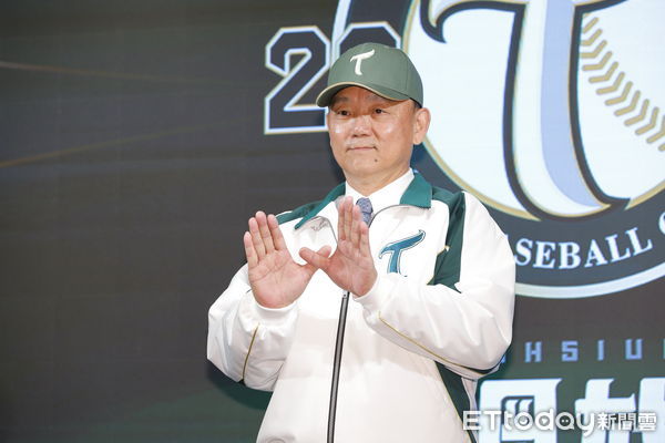 ▲▼台鋼雄鷹隊總教練洪一中。(圖/記者湯興漢攝)