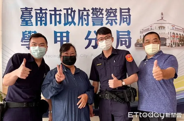 ▲台南市學甲分局學甲派出所,接獲民眾請求幫忙送醫,警方見幼童呈現昏迷狀態且口吐白沫,馬上請駕駛巡邏車沿途鳴警報器,緊急將其送往佳里奇美醫院救治。(圖/記者林悅翻攝,下同)