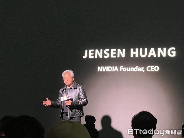 ▲NVIDIA創辦人黃仁勳出席聯發科發表會。（圖／記者高兆麟攝）