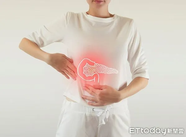 ▲▼台師大團隊,胰臟癌首次診斷1年以前相關疾病的路徑分析模型。紅線和藍線分別表示先前疾病與胰腺癌的正負相關性,證實糖尿病、消化性潰瘍和消化系統疾病為胰臟癌發病率相關的先前疾病。(圖/台師大提供)