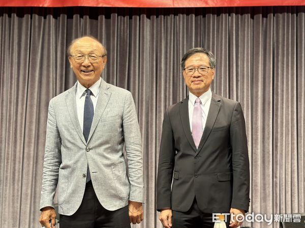 ▲▼順天建設2023股東會，總經理林丙申，順天建設董事長柯興樹             。（圖／記者陳筱惠攝）