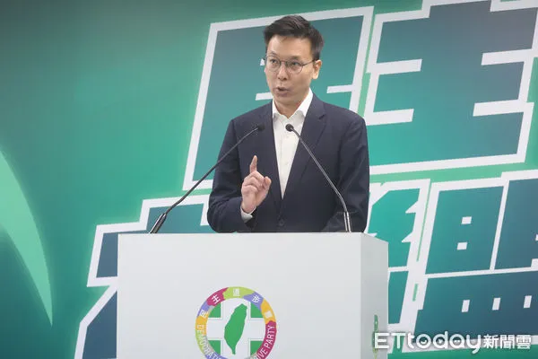 ▲林飛帆代表民進黨參選中山北松山立委。(圖/記者林敬旻攝)