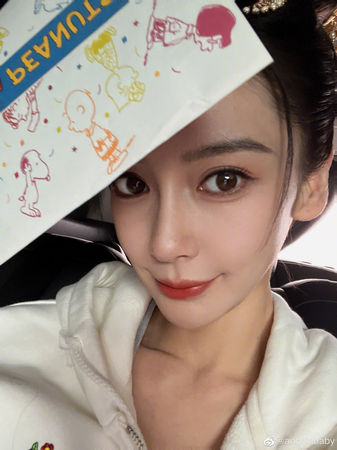 ▲Angelababy。（圖／翻攝自Angelababy微博）