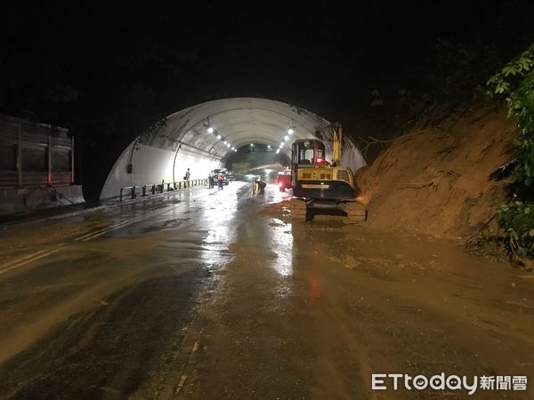 ▲▼康樂隧道2022年曾發生土石崩落 。（圖／資料照／台北市政府）