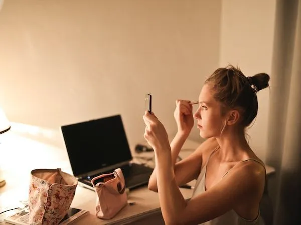 ▲選到金幣騎士的人,你對於自己的外貌和穿著非常注重,你以最得體和美好的形象面對他人,就是你最令人著迷的時刻。(圖/取自免費圖庫pexels)