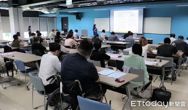 ▲勞動部「產業新尖兵試辦計畫」,7月1日起更名為「產業新尖兵計畫」持續為民服務,勞動部補助每一位參訓青年最高10萬元訓練費用。(圖/記者林悅翻攝,下同)