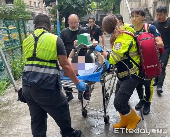 ▲▼80歲老婦在泳池內暈倒溺水無呼吸送醫 。(圖/記者陳以昇翻攝)