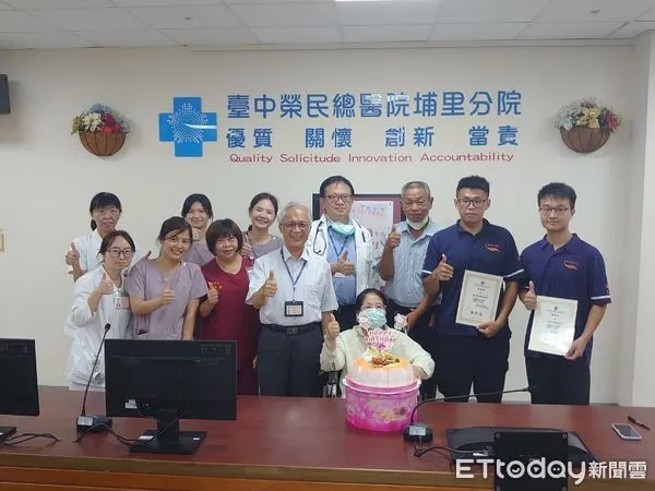 ▲台中榮總埔里分院成功挽救心跳停止婦人。(圖/台中榮總埔里分院提供,下同)