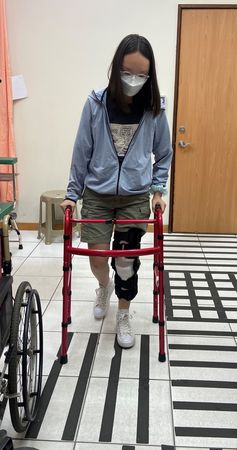 ▲蒙古排球校隊美少女膝蓋十字韌帶斷裂到員榮醫院開刀。（圖／員榮醫院提供）